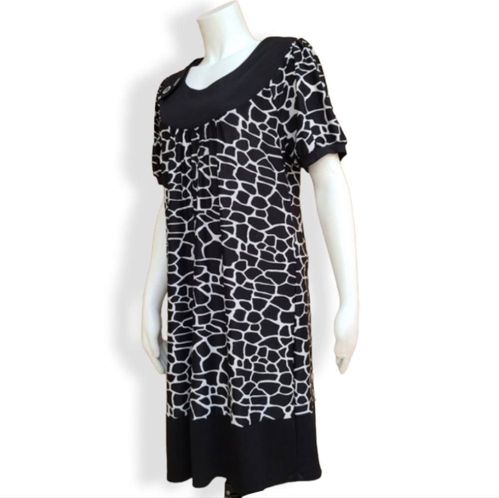 VINTAGE 90s Y2K STUDIO Giraffe Print Shift Dress Tunic Top 8 Medium Black White - Picture 6 of 16